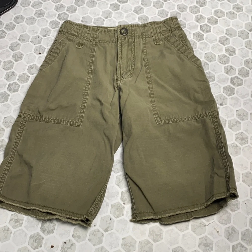 Gap Sz 5 Green Olive Long Bermuda Shorts